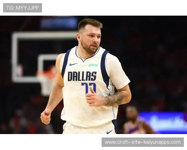 东契奇远投稳稳落袋,独行侠继续扩大优势 东契奇远投稳稳落袋,独行侠继续扩大优势